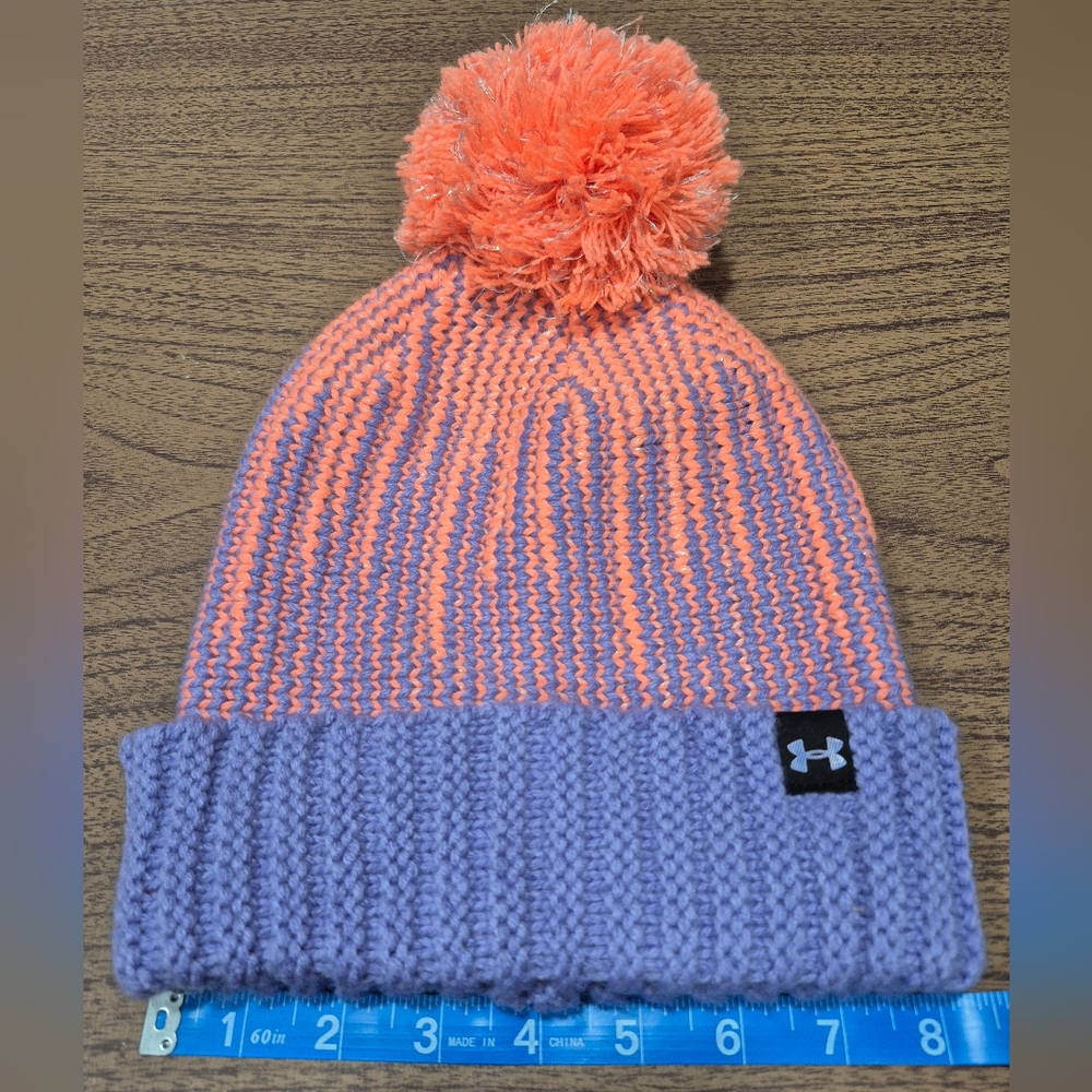 NWOT Under Armour pom beanie